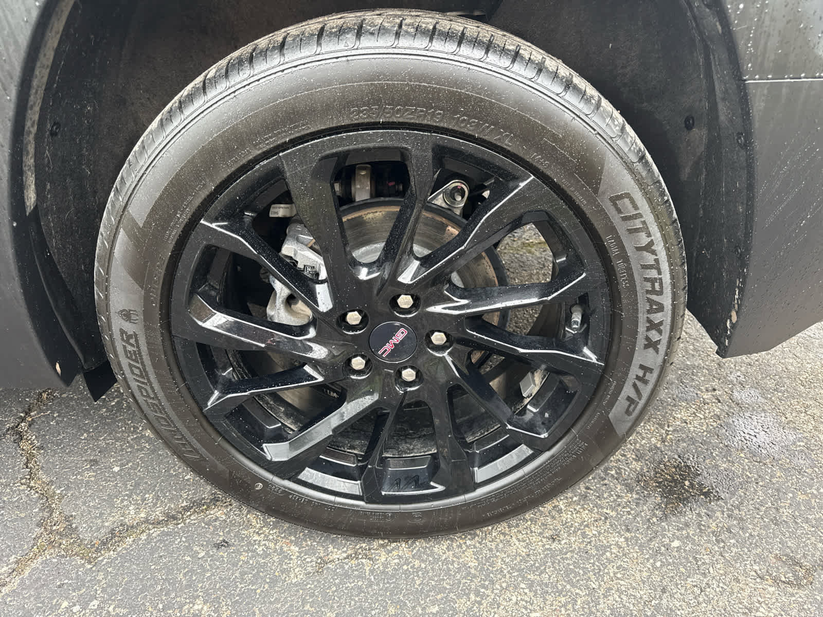 Used 2023 GMC Terrain SLE w/ Driver Convenience Package image 4