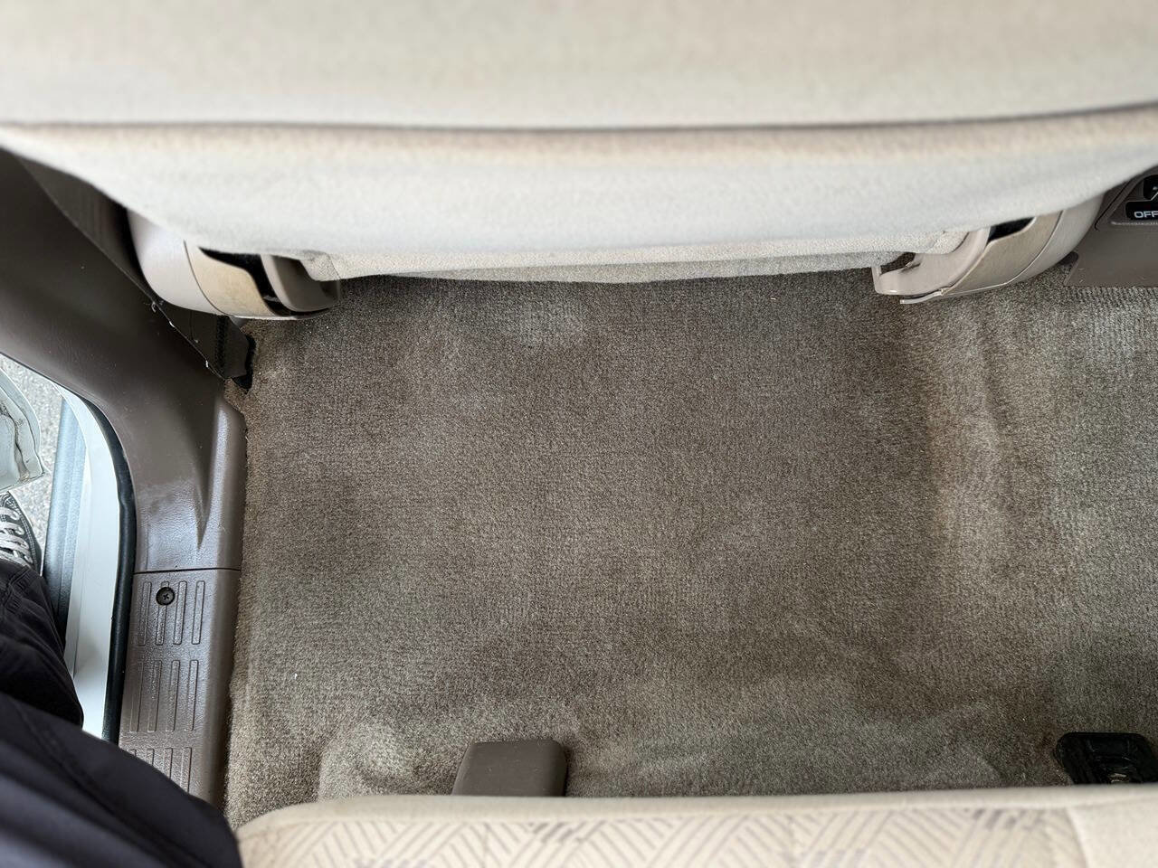 Used 2002 Toyota 4Runner SR5 image 28