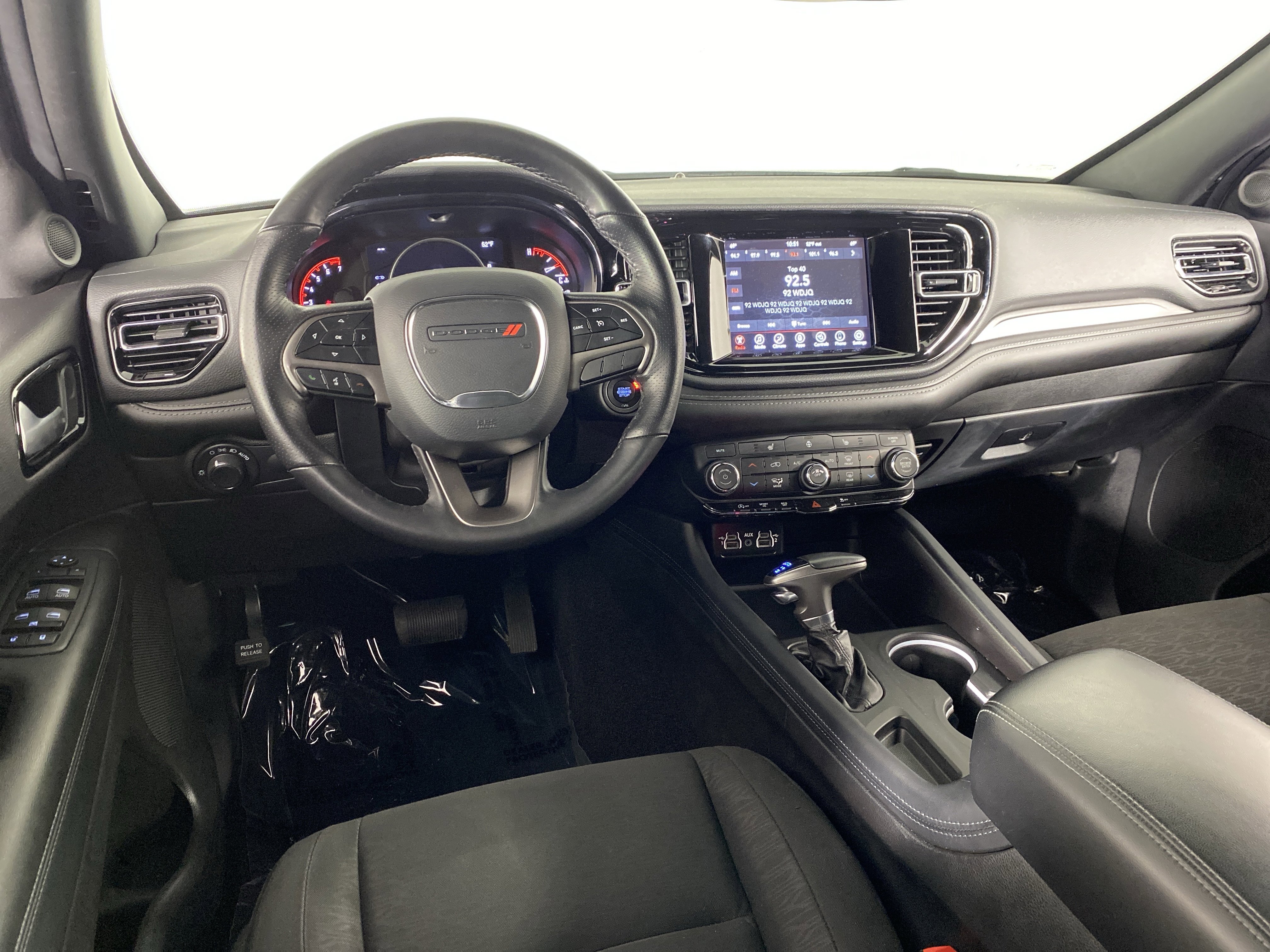 Used 2023 Dodge Durango SXT w/ SXT Blacktop Group AWD/4WD image 18