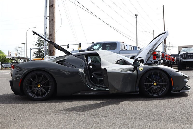 Used 2021 Ferrari SF90 Stradale AWD/4WD image 37