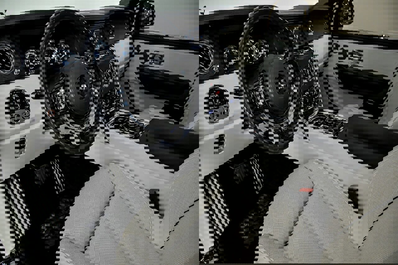 Used 2019 Rolls-Royce Cullinan image 20