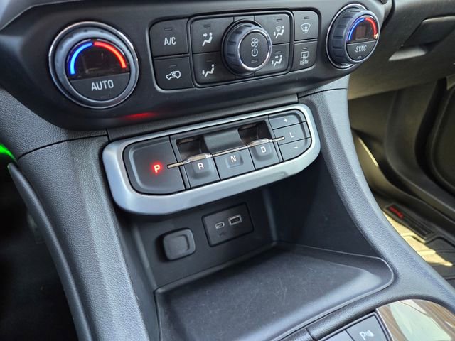 Used 2023 GMC Acadia SLE image 18