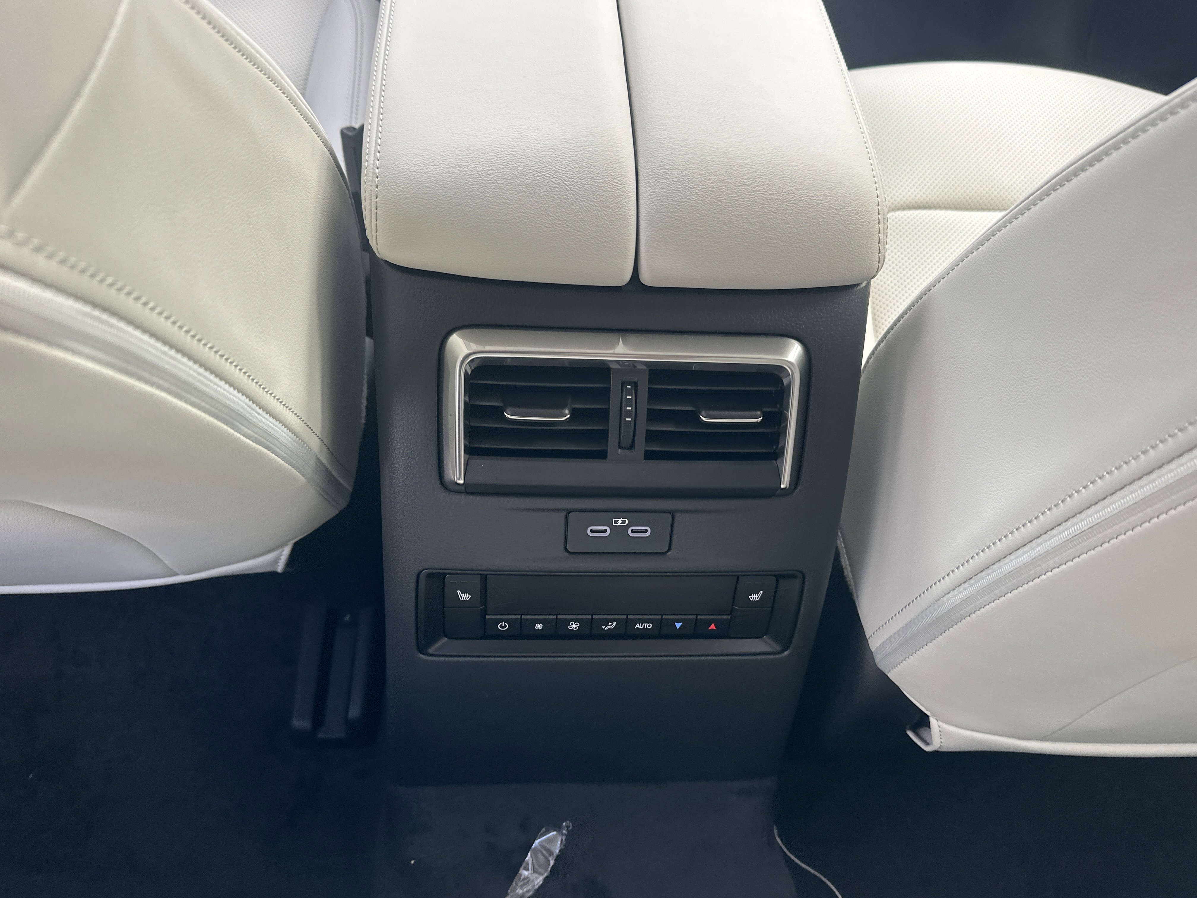 New 2026 MAZDA CX-90 3.3 Turbo w/ Premium Plus Pkg image 15