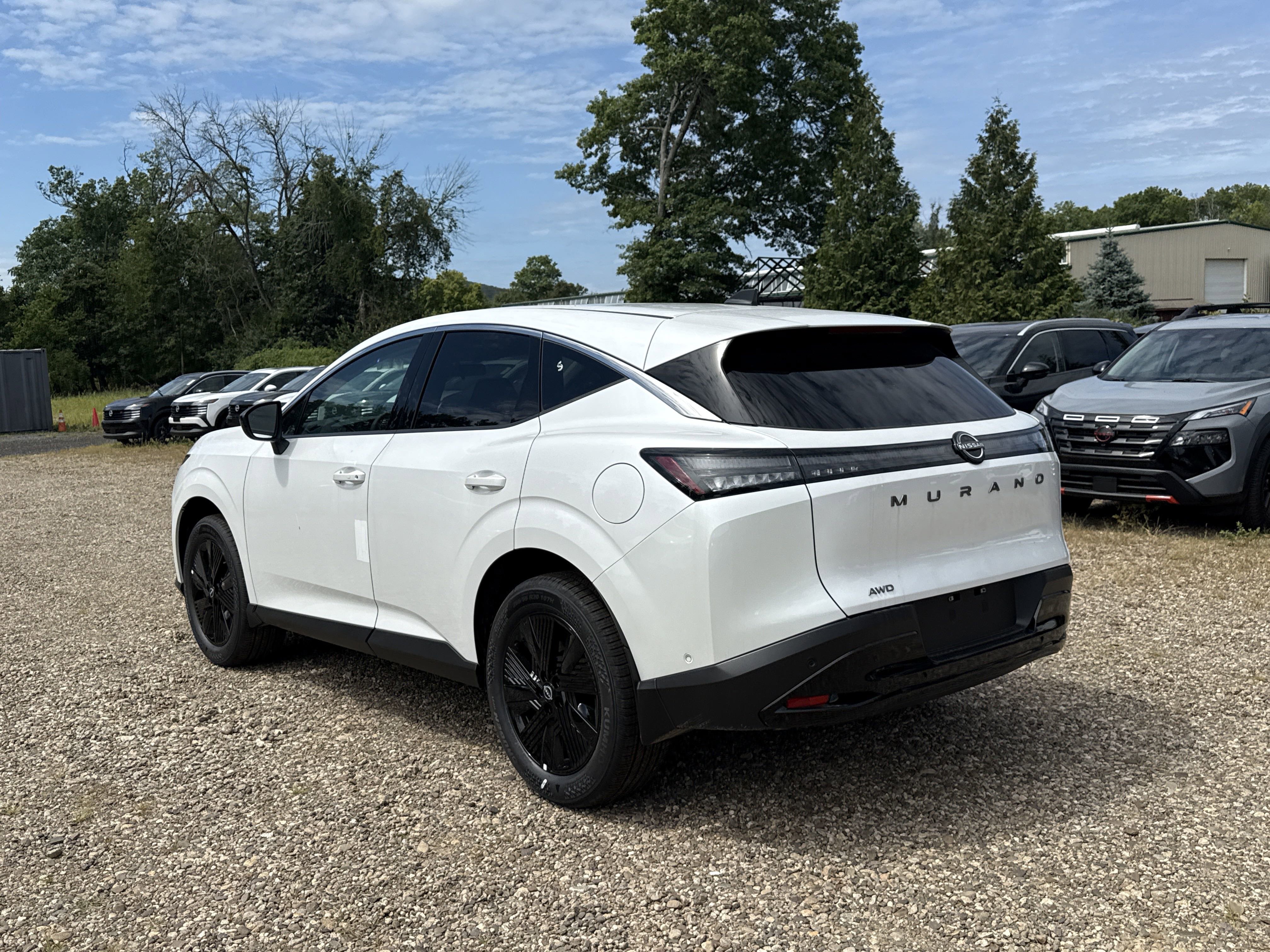 New 2025 Nissan Murano SV image 4