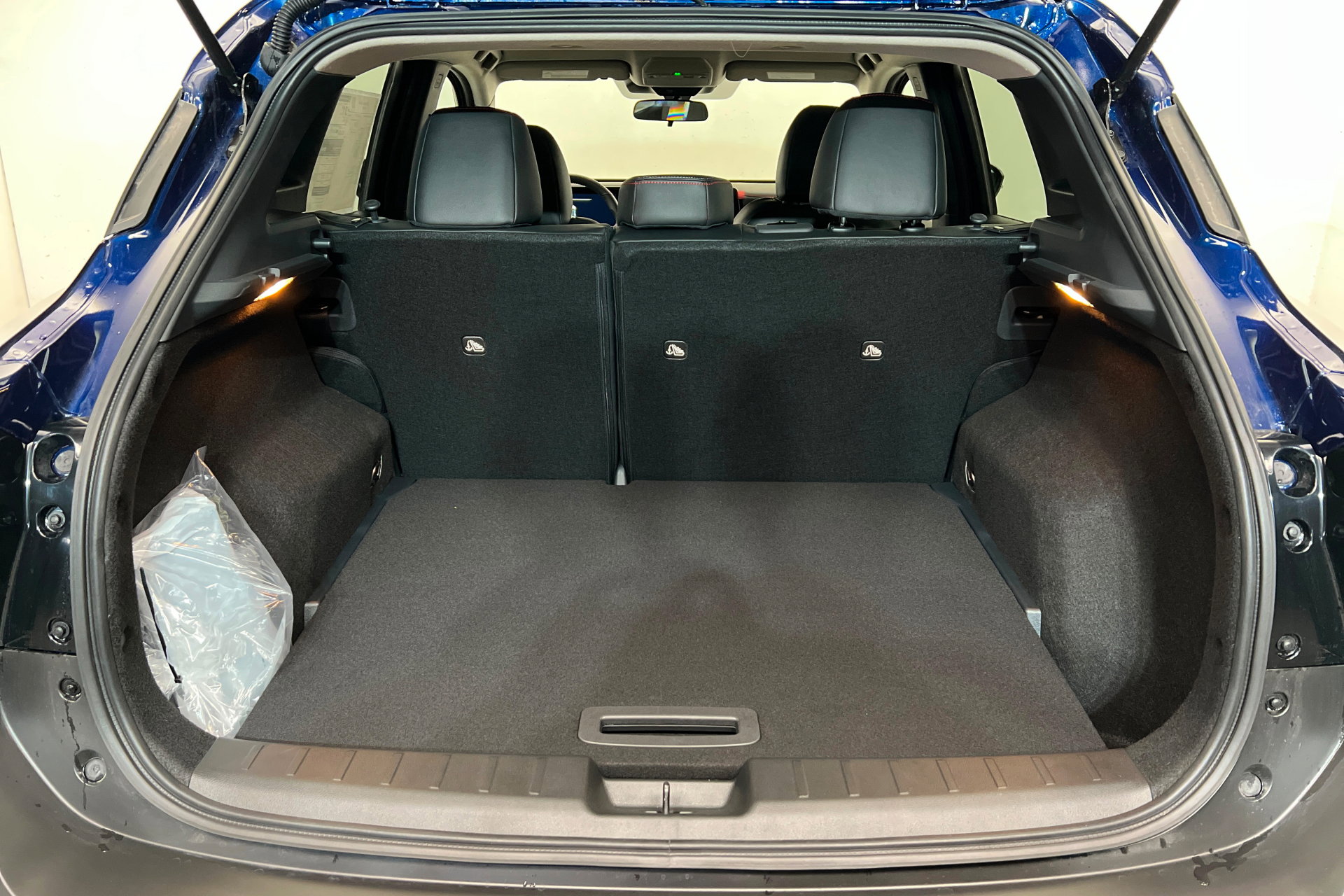 New 2026 Nissan Kicks SR image 22