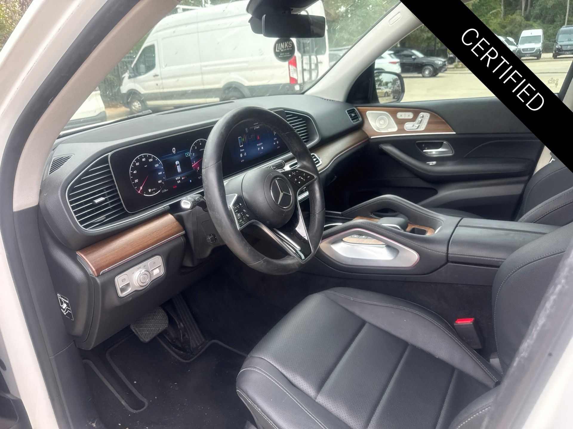 Used 2024 Mercedes-Benz GLE 450 4MATIC image 9