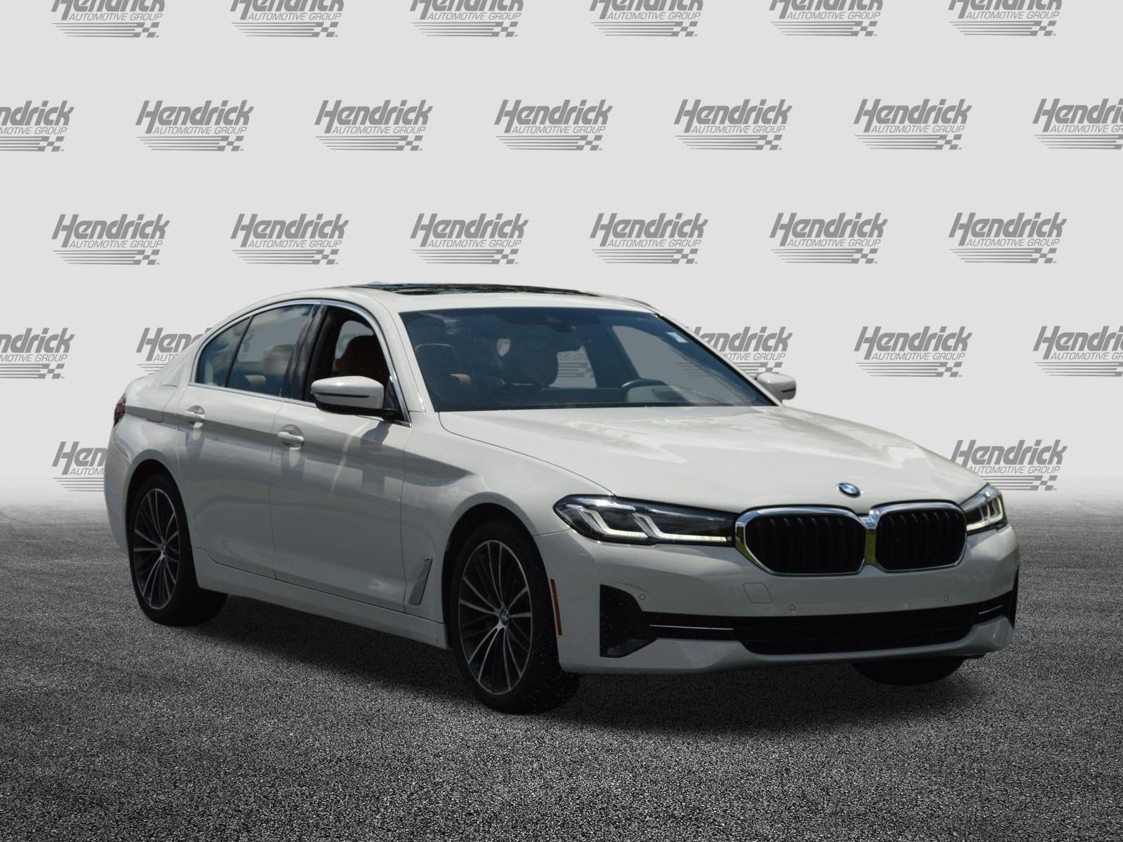 Certified 2023 BMW 530i xDrive w/ Premium Package AWD/4WD image 5
