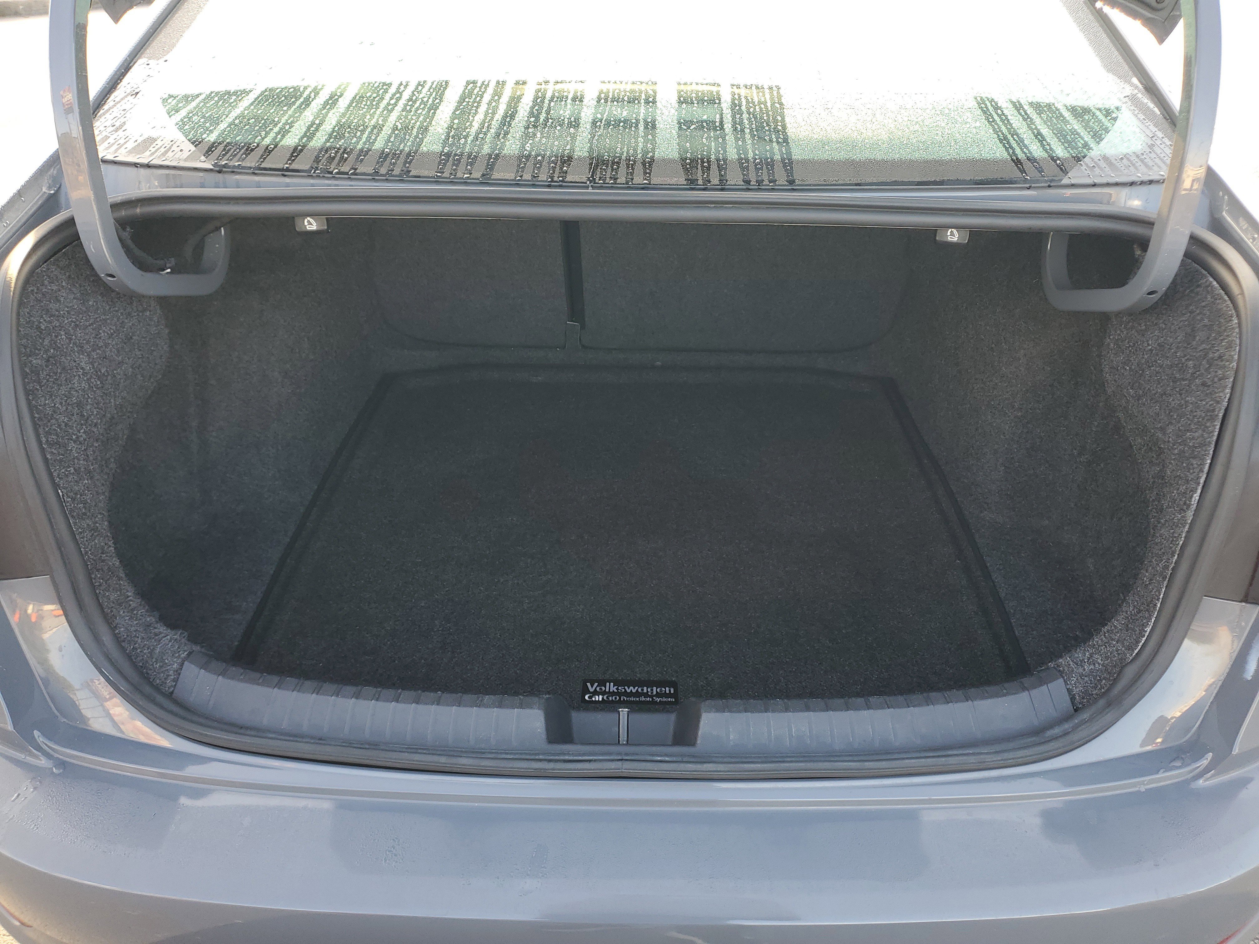 Used 2019 Volkswagen Jetta GLI image 7