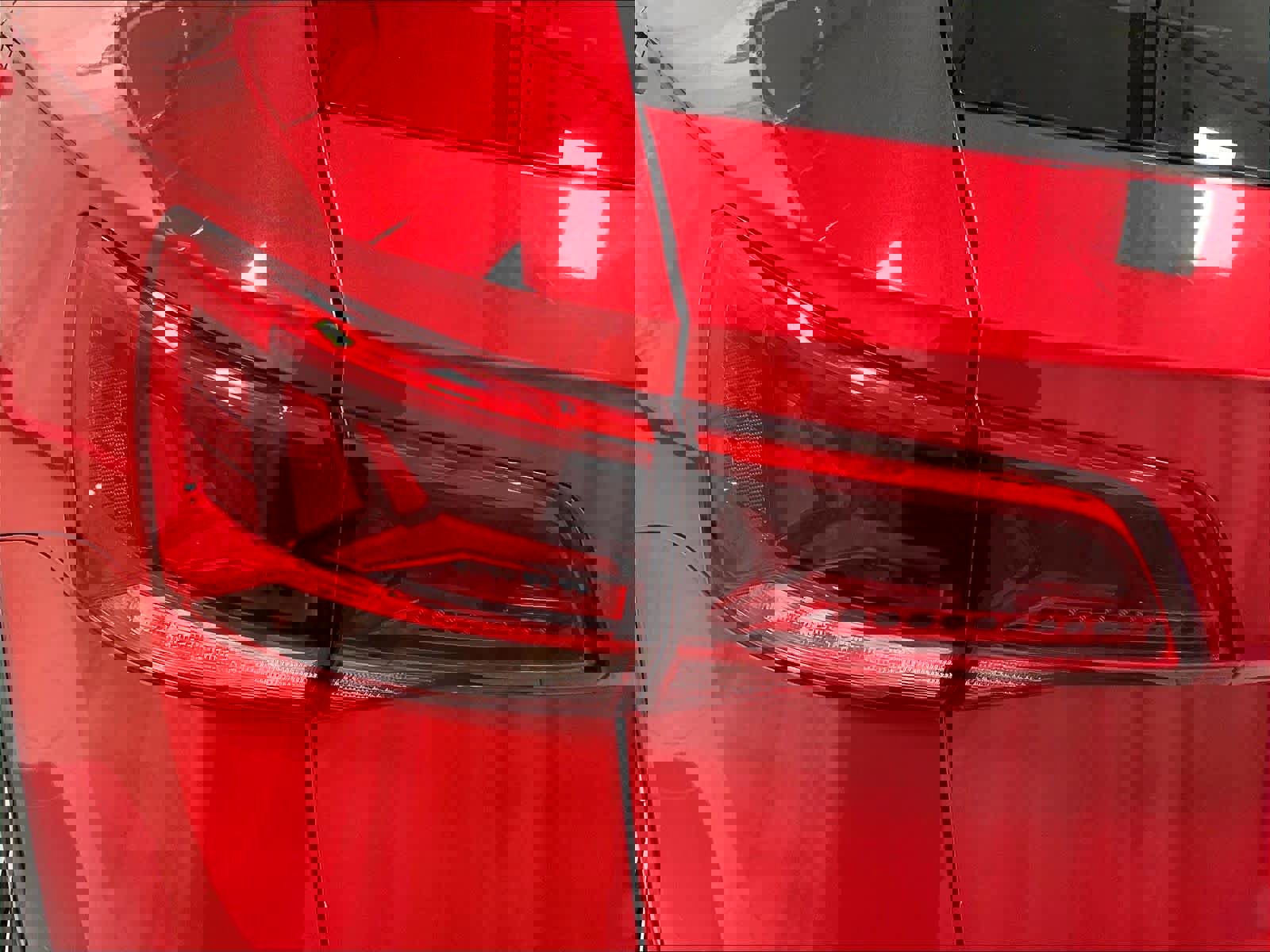 Certified 2022 Volkswagen Taos SE image 33