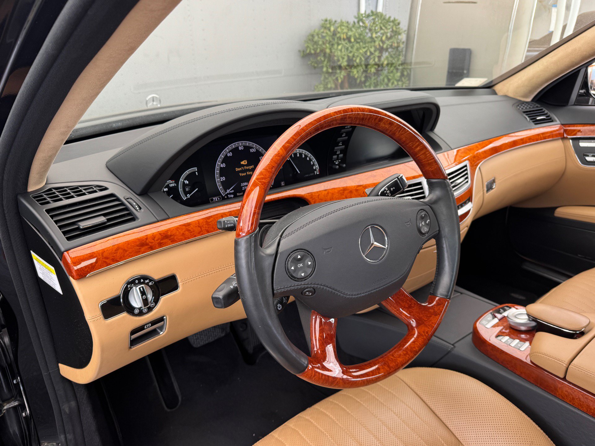 Used 2008 Mercedes-Benz S 550 image 31