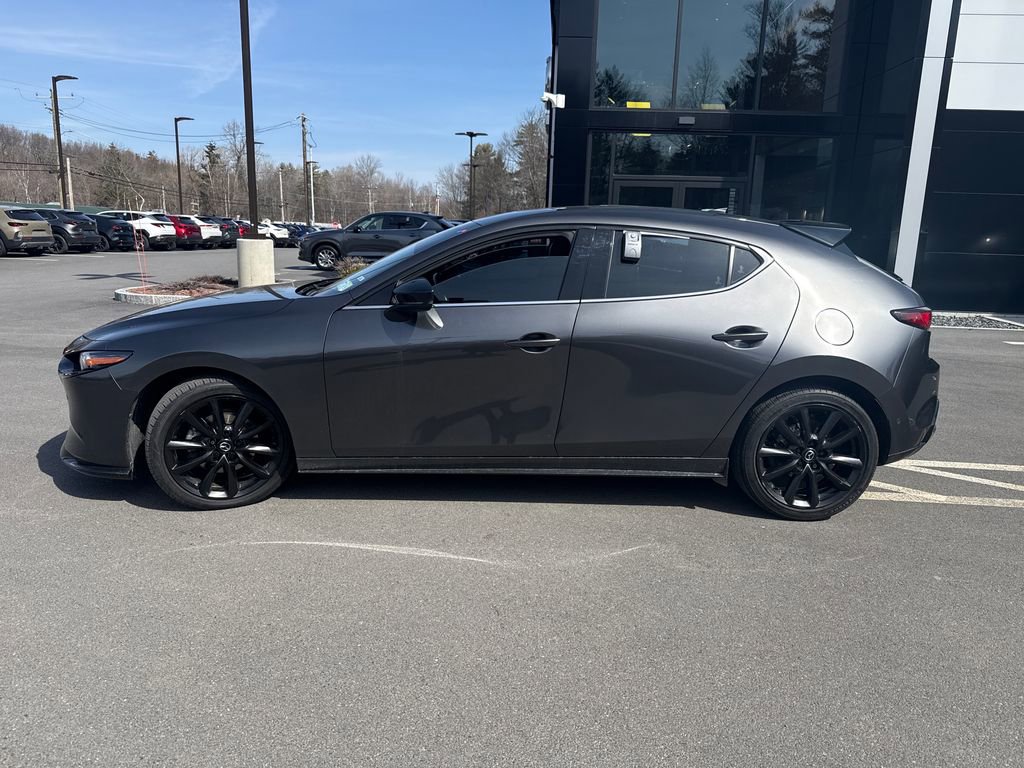 Used 2021 MAZDA MAZDA3 Hatchback w/Premium Plus Pkg image 2