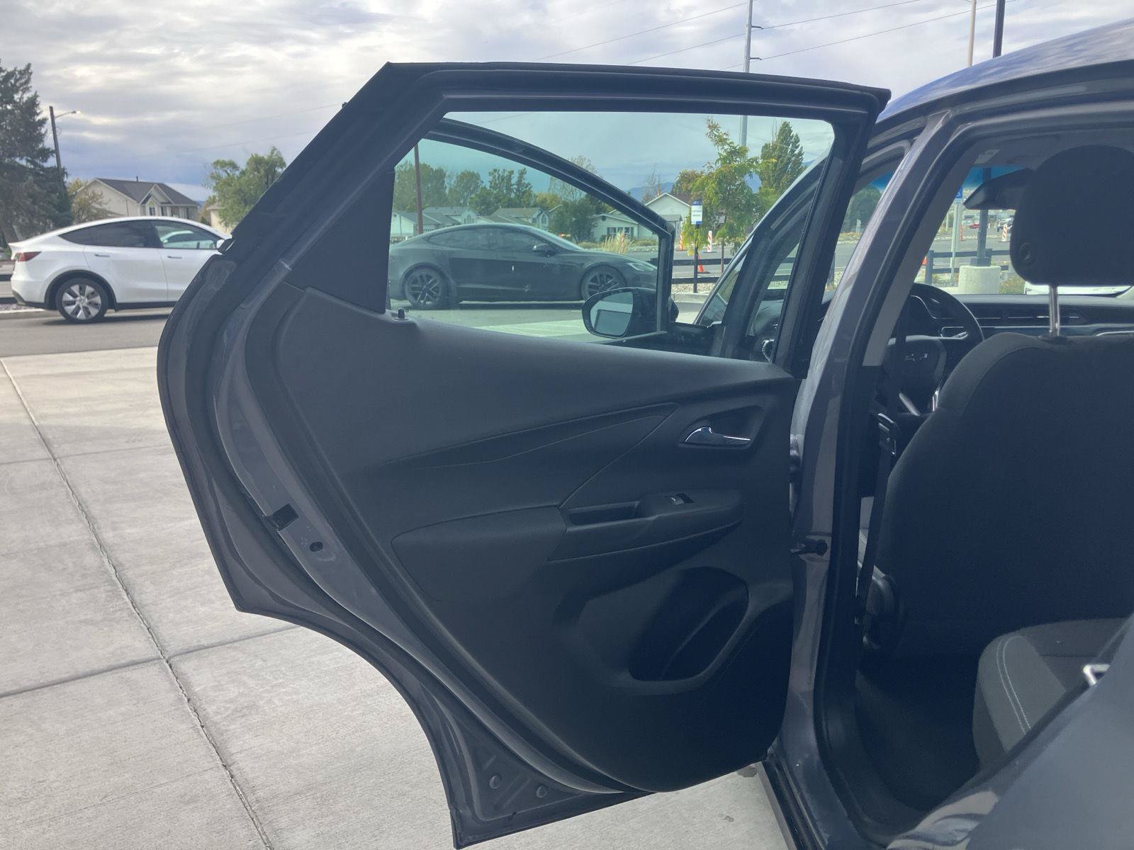 Used 2023 Chevrolet Bolt LT w/ Driver Confidence Package FWD image 15