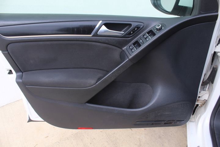 Used 2014 Volkswagen GTI Wolfsburg Edition image 12