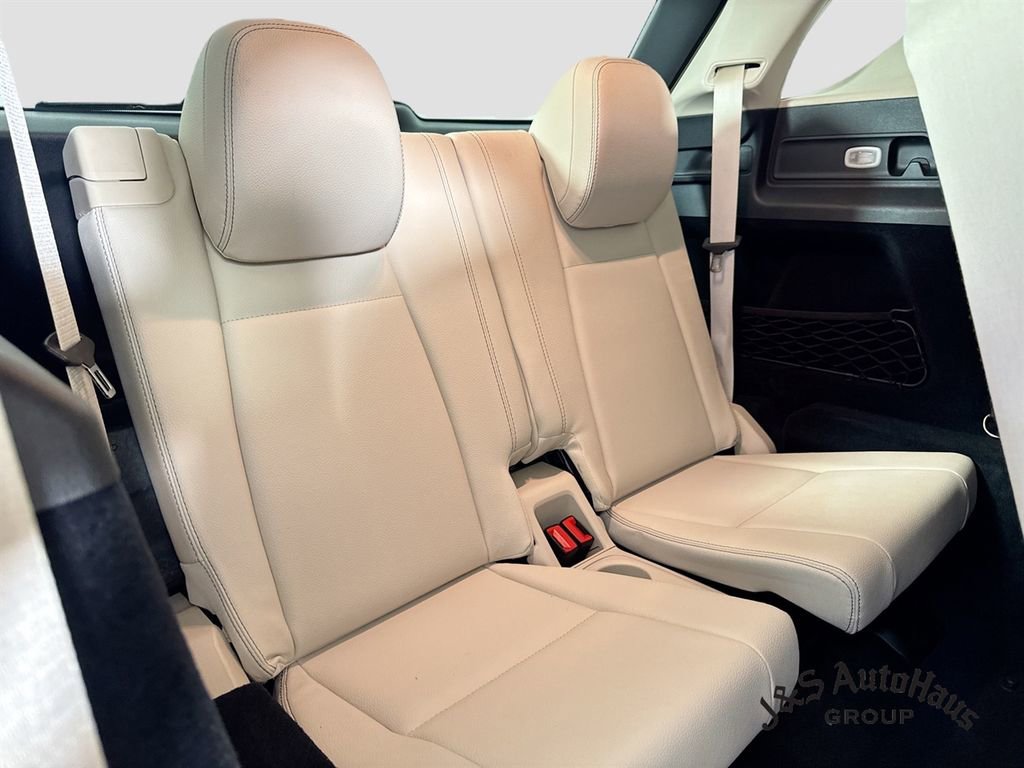 Used 2022 Mercedes-Benz GLE 350 w/ 3rd Row Seat Package image 35