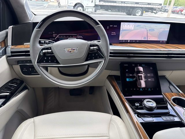 Certified 2025 Cadillac Escalade Sport Platinum w/ LPO, ONYX Package image 16