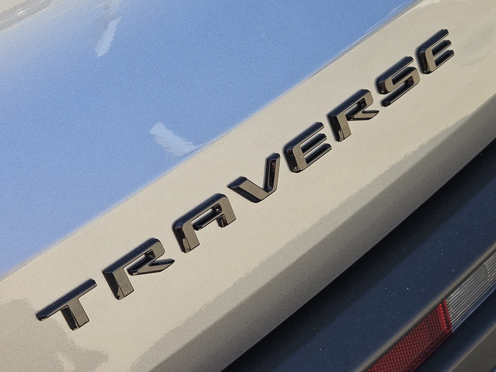 New 2027 Chevrolet Traverse LT w/ Midnight/Sport Edition FWD image 13