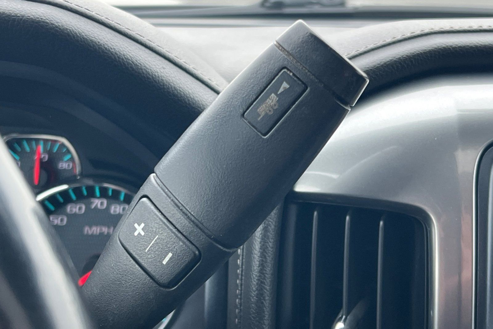 Used 2018 Chevrolet Silverado 1500 LTZ Z71 w/ LTZ Plus Package image 21