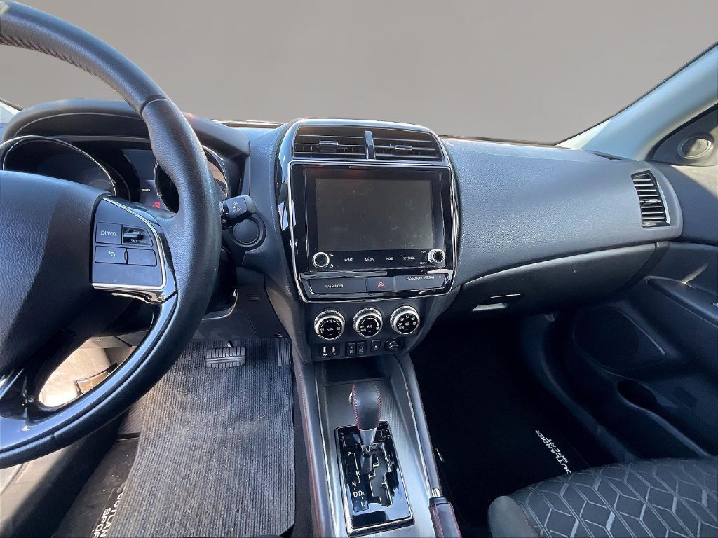 Used 2022 Mitsubishi Outlander Sport LE FWD image 7