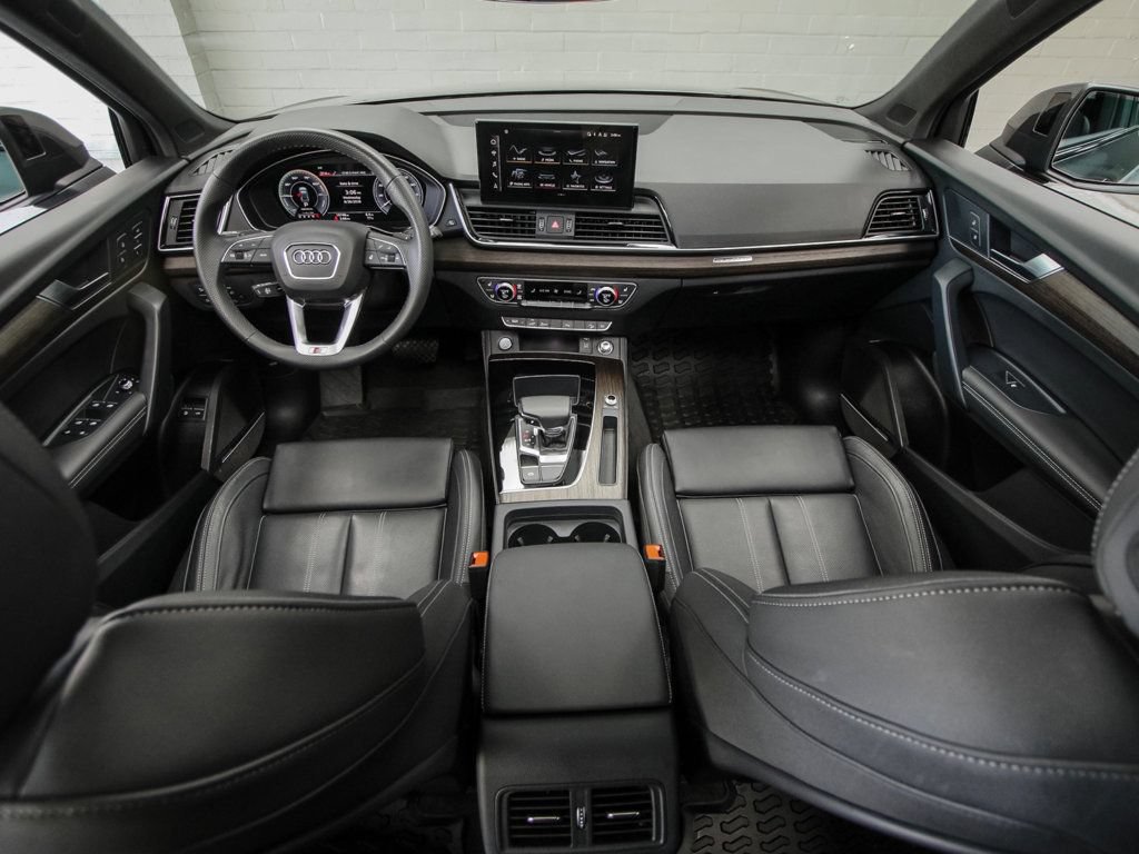 Used 2024 Audi Q5 e Premium Plus w/ Premium Plus Package AWD/4WD image 13