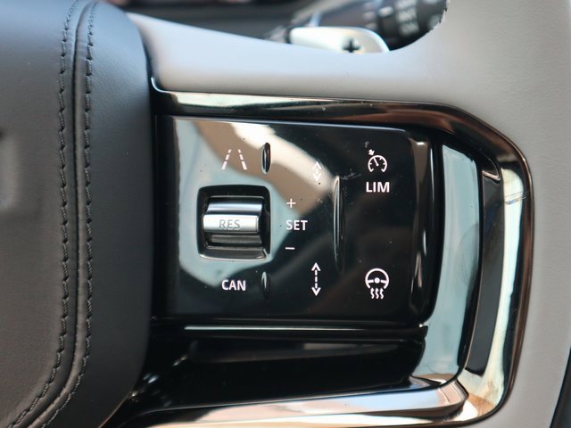 New 2025 Land Rover Range Rover Velar Dynamic SE image 22