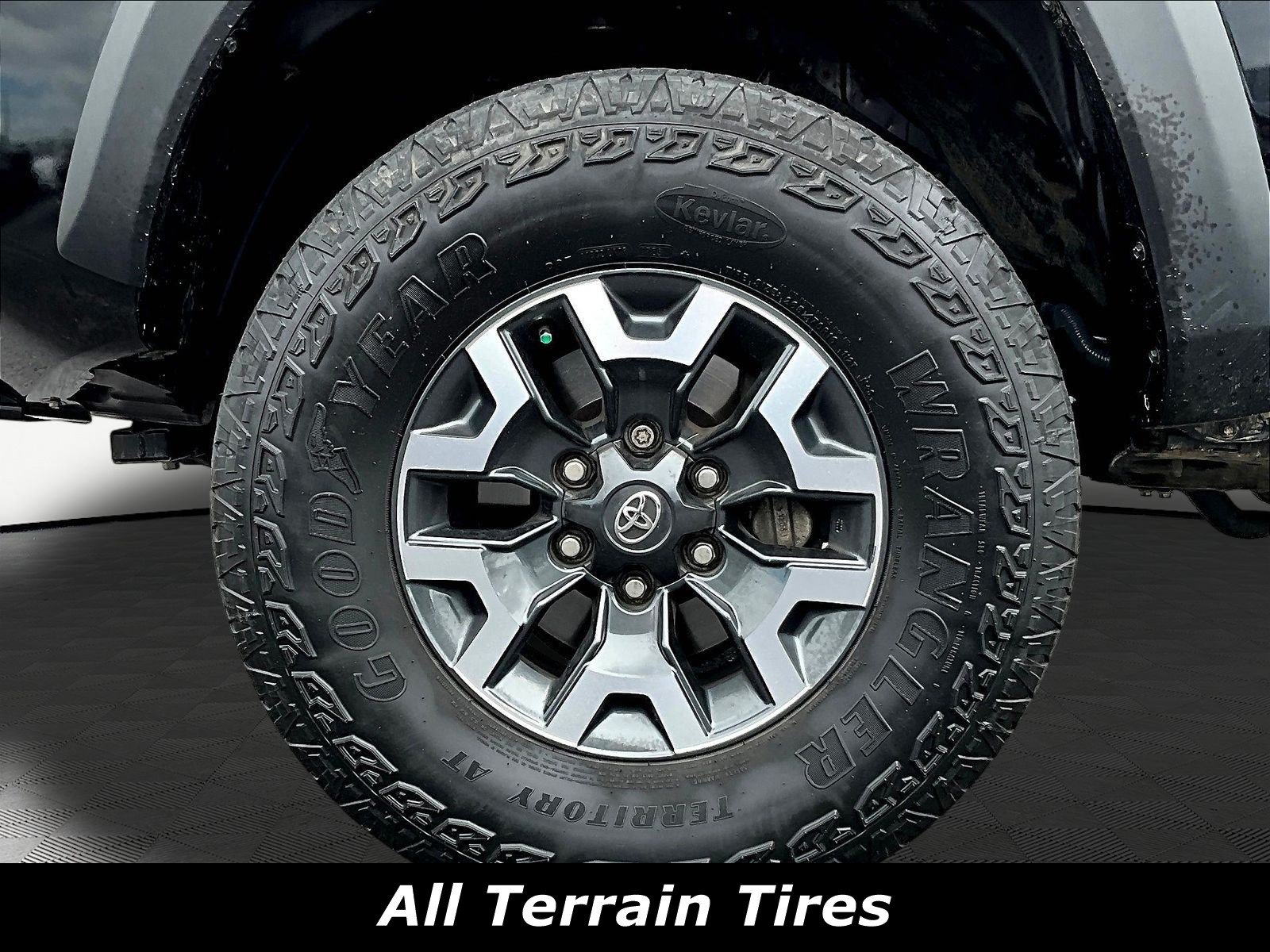 Used 2023 Toyota Tacoma TRD Off-Road AWD/4WD image 33