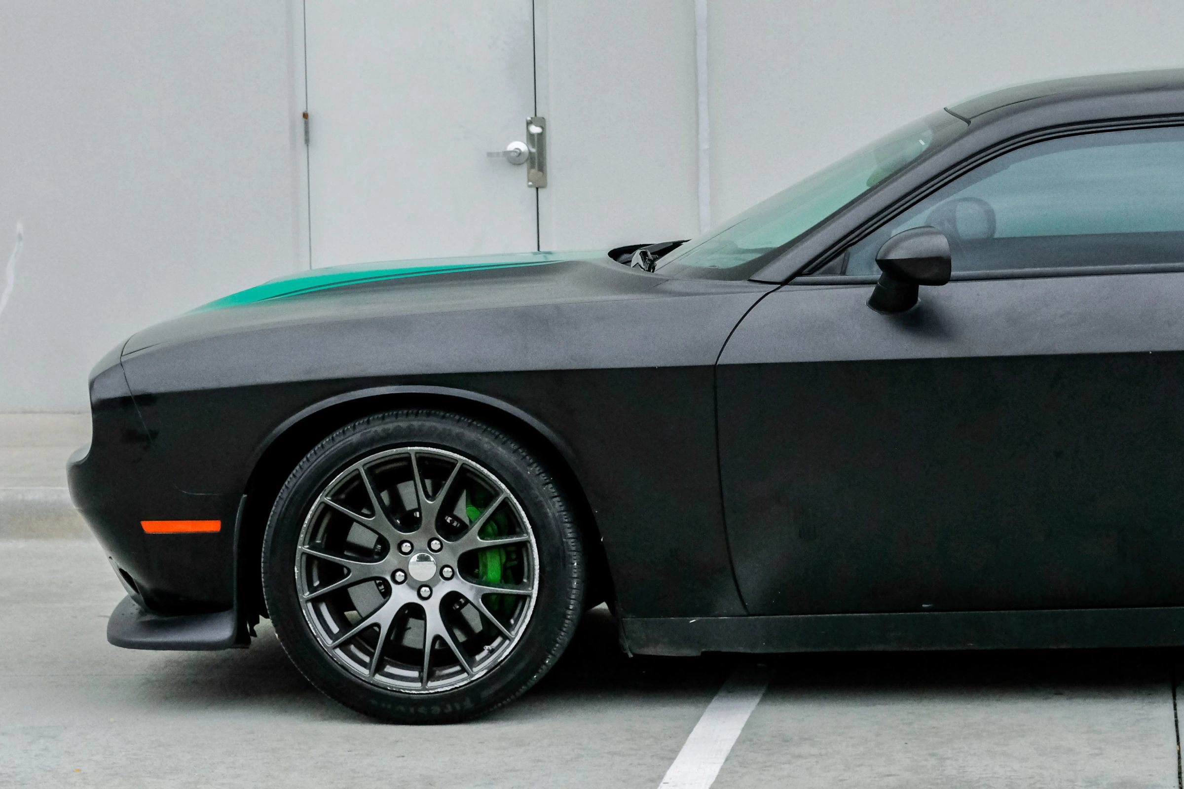 Used 2016 Dodge Challenger SRT w/ Technology Group RWD image 13