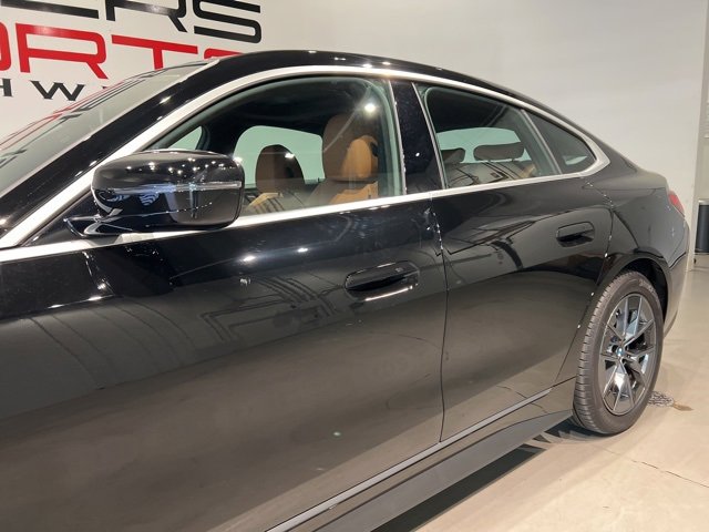 Used 2025 BMW i4 xDrive40i image 11