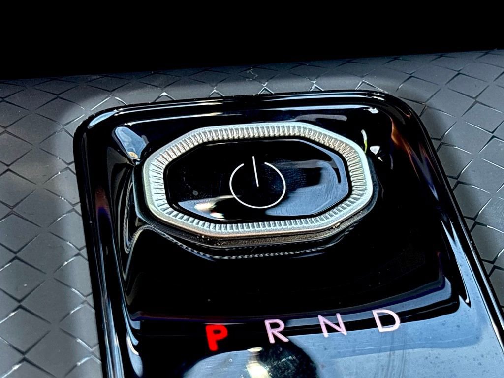 Used 2025 Jeep Wagoneer S Limited image 25