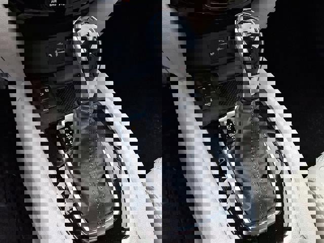 Used 2022 Nissan Rogue Sport SV w/ Technology Package image 14