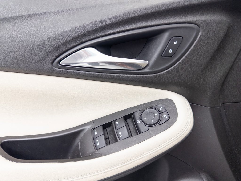 Used 2021 Buick Encore GX Preferred image 23