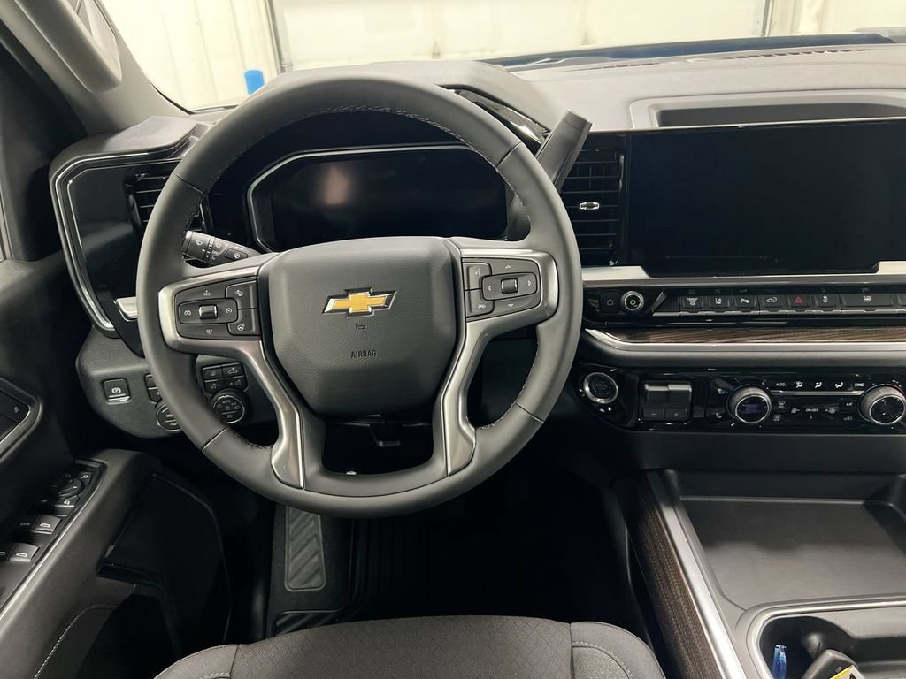 New 2026 Chevrolet Silverado 2500 LT w/ All Star Edition AWD/4WD image 6