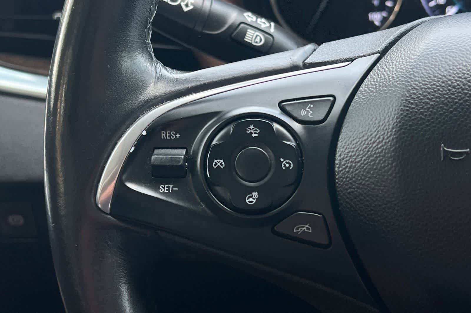Used 2018 Buick Enclave Avenir w/ Avenir Technology Package AWD/4WD image 33