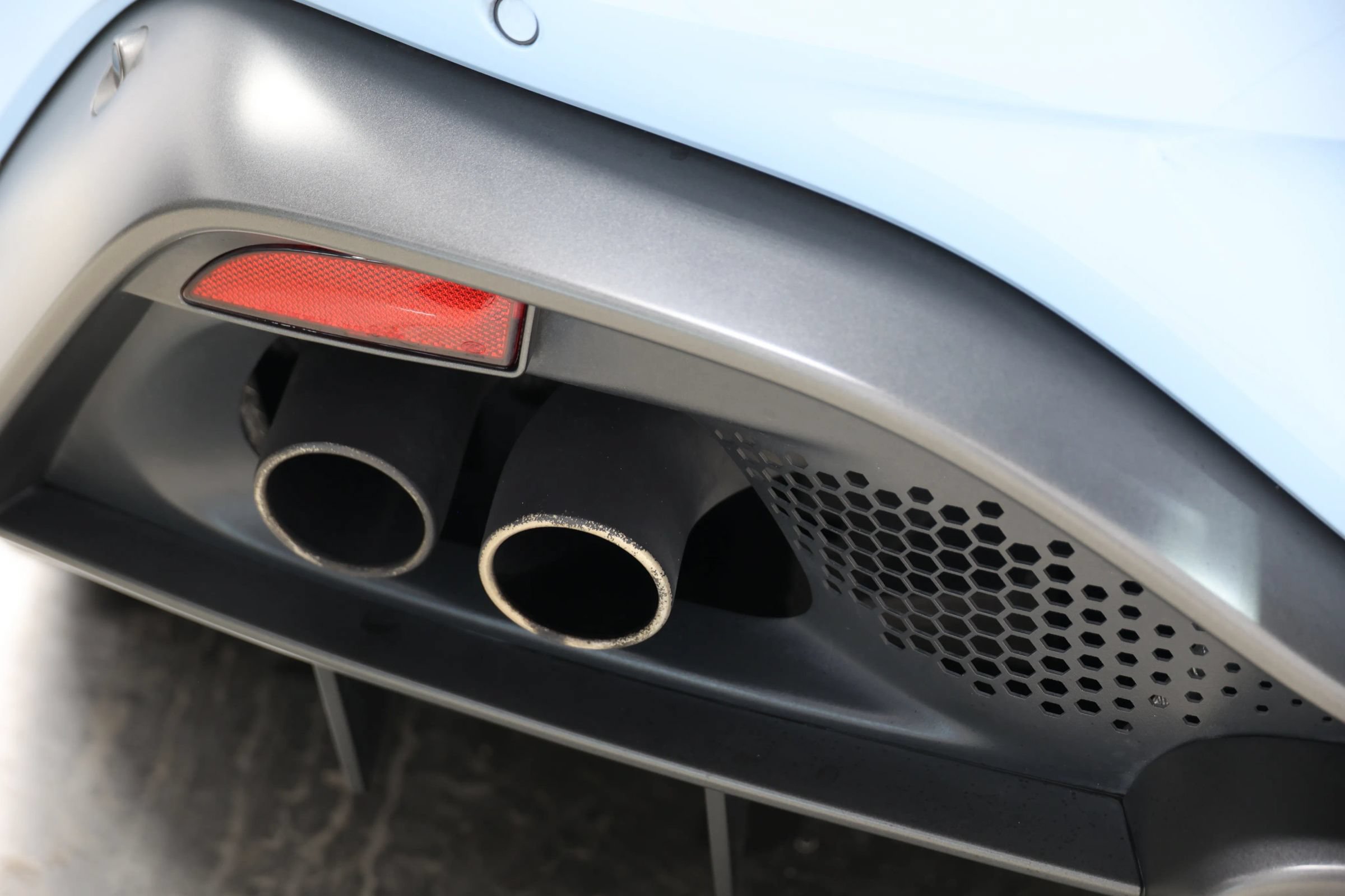 Used 2020 Aston Martin V8 Vantage Coupe RWD image 62