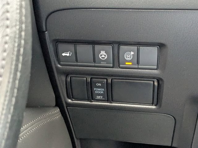 Used 2024 Nissan Armada SL w/ Captain's Chairs Package AWD/4WD image 19