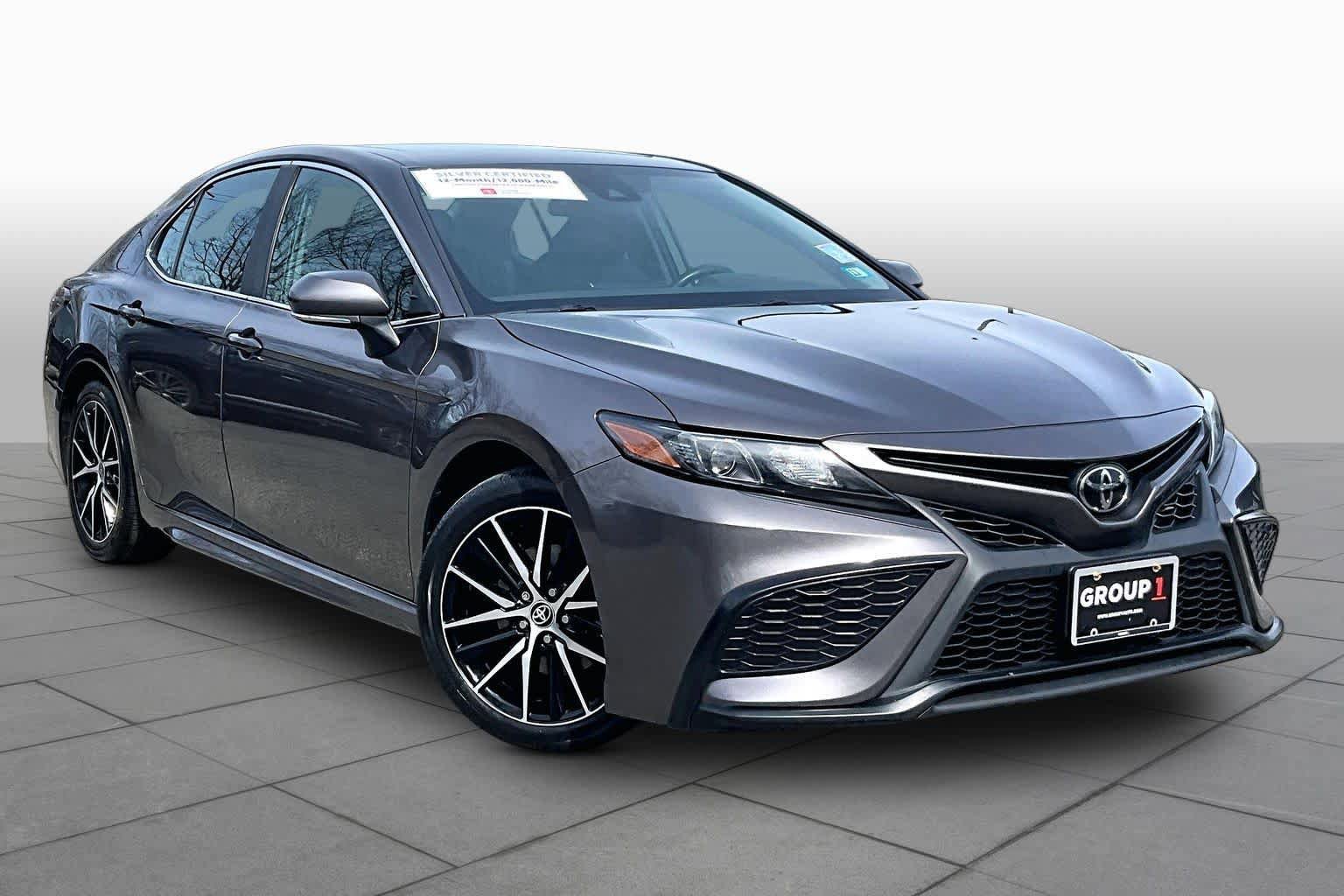 Certified 2023 Toyota Camry SE w/ Cold Weather Package AWD/4WD image 3