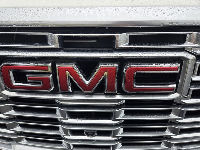 Used 2025 GMC Yukon Denali w/ Sun & Power Step Package AWD/4WD image 46
