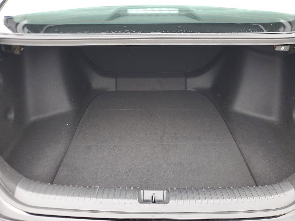 Used 2025 Honda Accord LX image 7