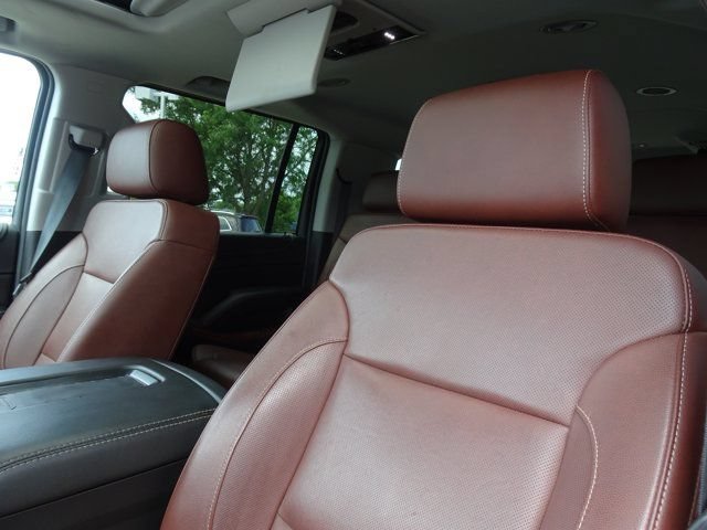 Used 2019 Chevrolet Suburban Premier w/ Premier Plus Edition AWD/4WD image 10