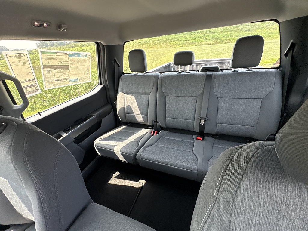 New 2026 Ford F250 XL w/ STX Appearance Package AWD/4WD image 33