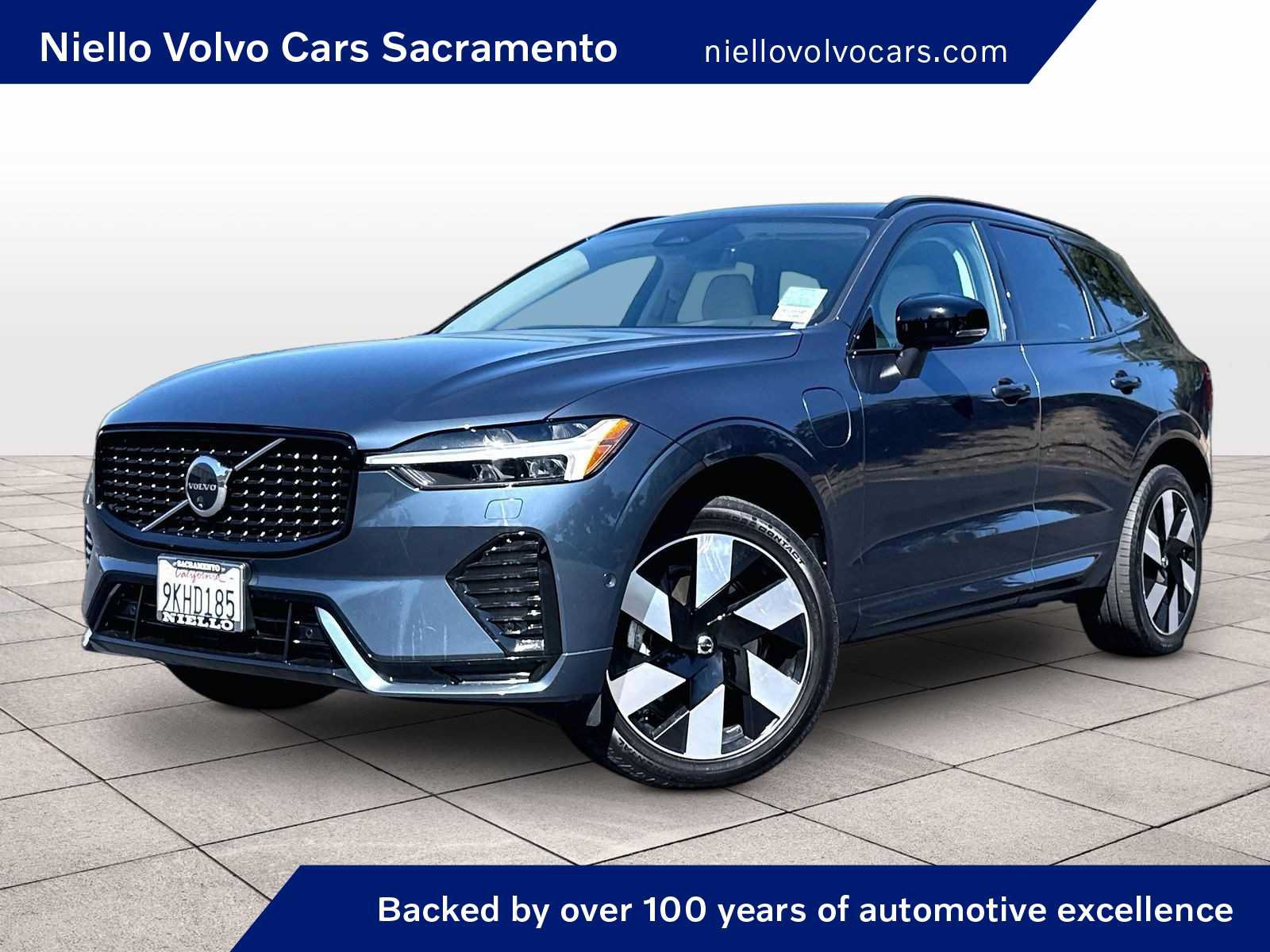 Used 2024 Volvo XC60 T8 Plus AWD/4WD video 1
