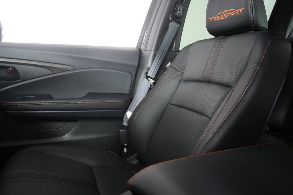 Used 2025 Honda Ridgeline TrailSport image 27