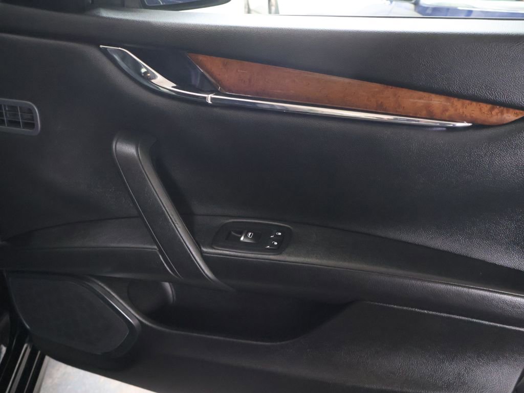 Used 2014 Maserati Quattroporte S Q4 image 12