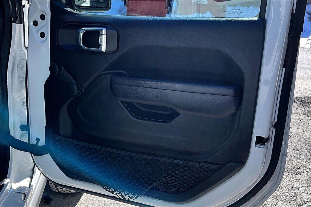 Used 2021 Jeep Wrangler Unlimited Sport image 13