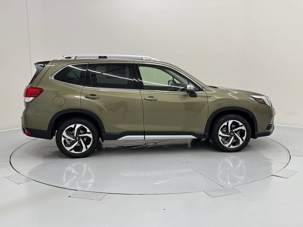 Used 2024 Subaru Forester Touring AWD/4WD image 6