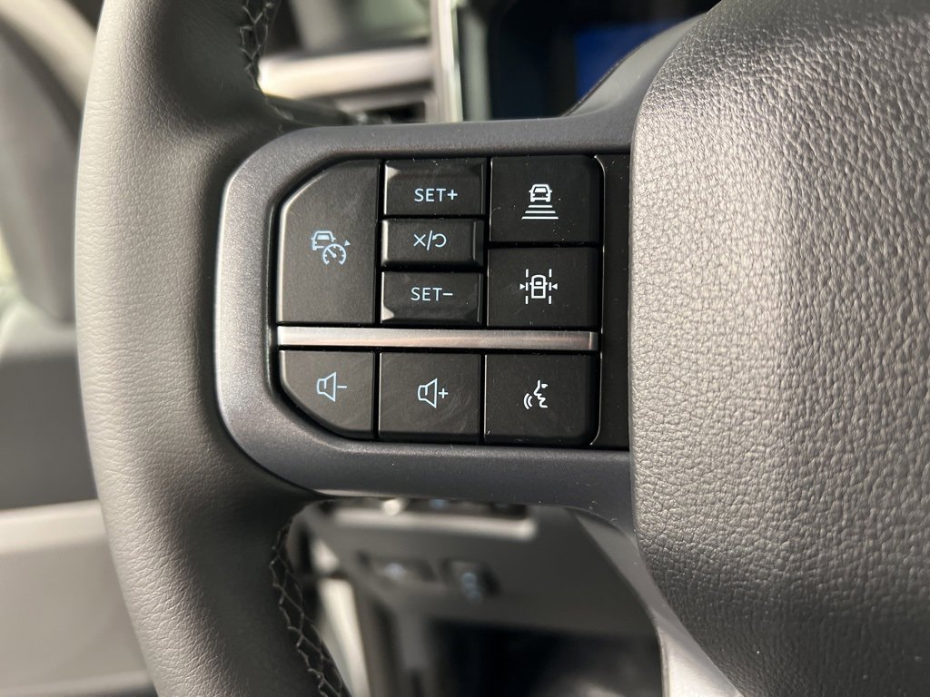 New 2026 Ford F250 Lariat w/ Black Appearance Package image 21