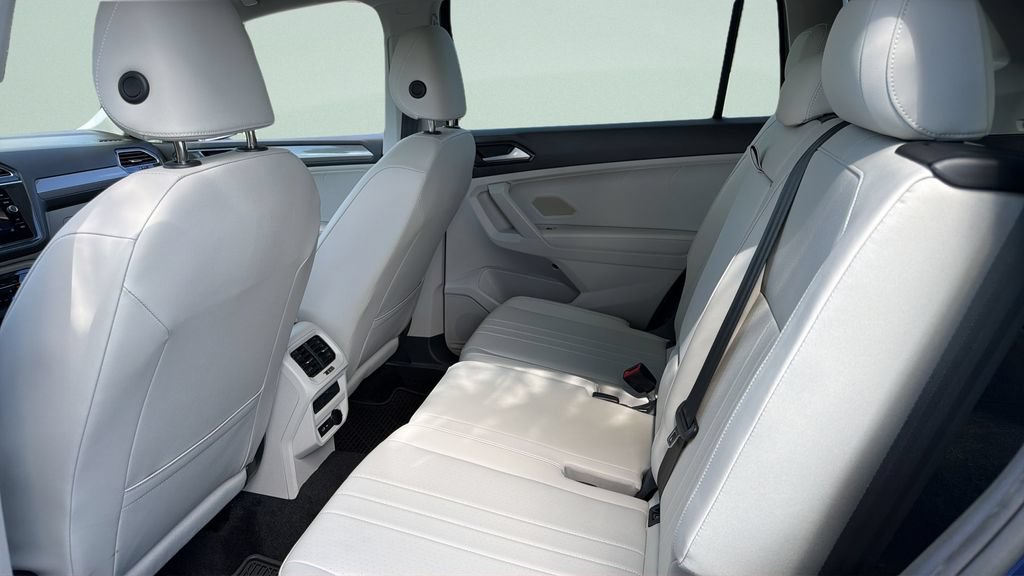 Used 2023 Volkswagen Tiguan SE FWD image 30