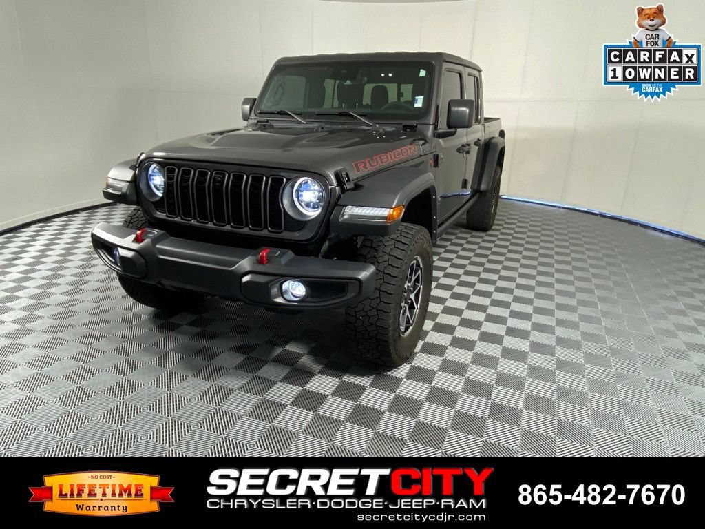 Used 2024 Jeep Gladiator Rubicon w/ Technology Group AWD/4WD image 3