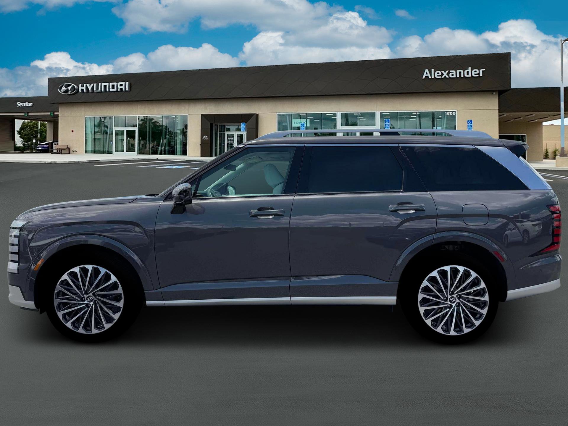 New 2026 Hyundai Palisade Calligraphy FWD image 4