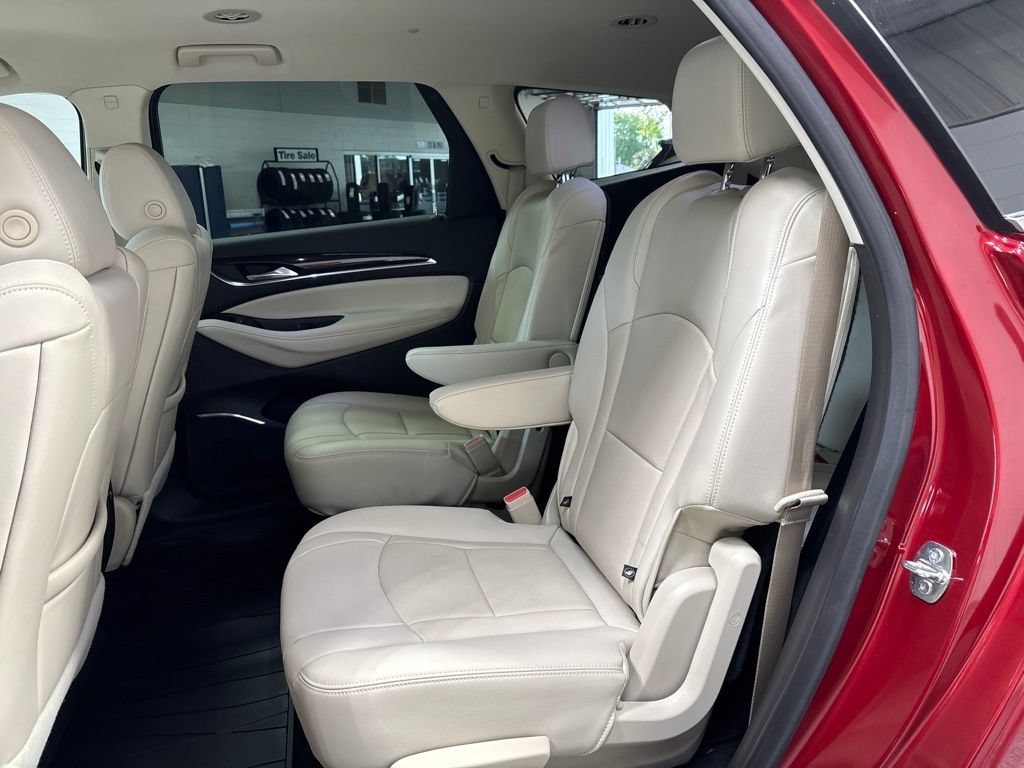 Used 2023 Buick Enclave Essence AWD/4WD image 35