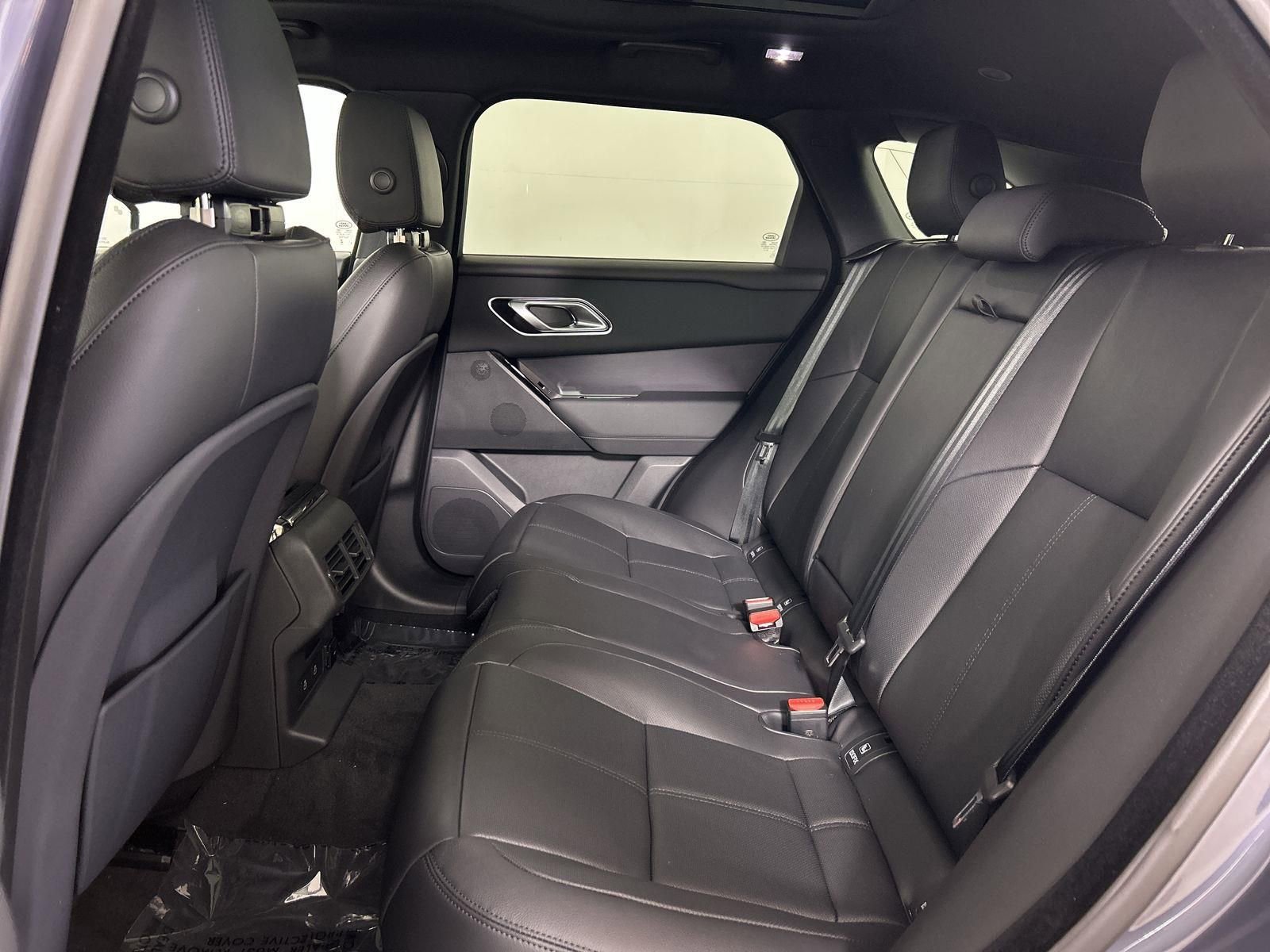 Certified 2026 Land Rover Range Rover Velar Dynamic SE image 27